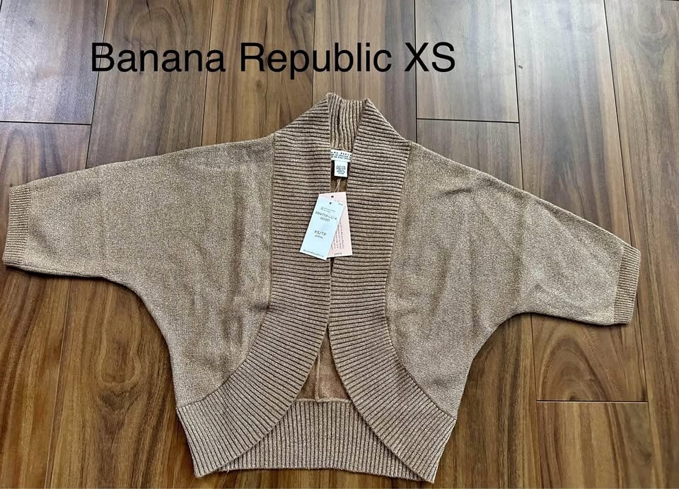BNWT Ricki's & Banana Republic Size : XS Price : $30 each
