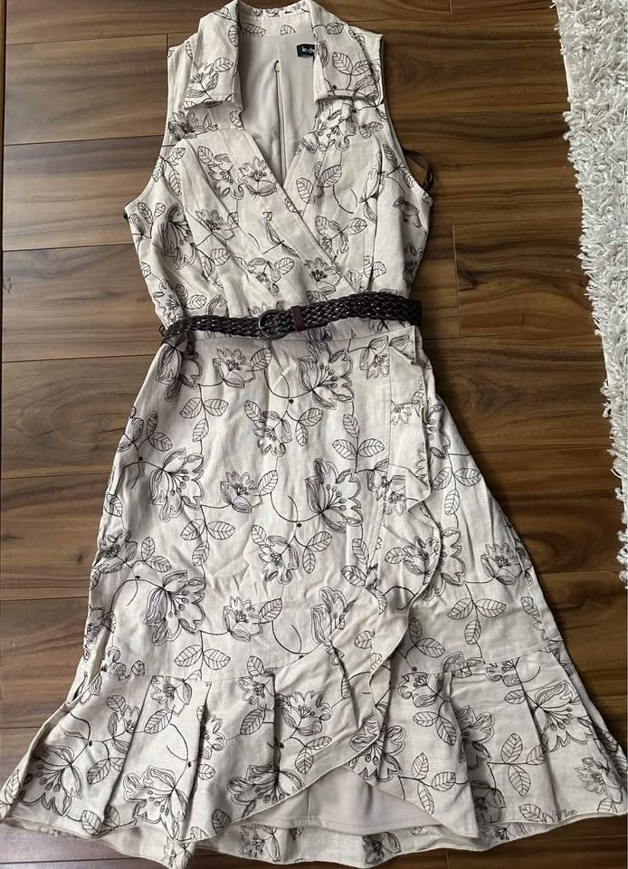 Never Worn Guess & Le Chateau and Gap Dresses - photo 2