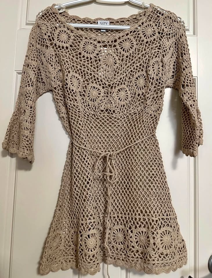 BNWT Suzy Shier Price :$30 Size : XS