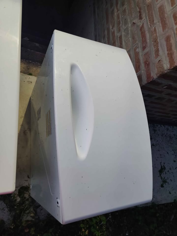 Laundry washer dryer pedestal set - photo 2