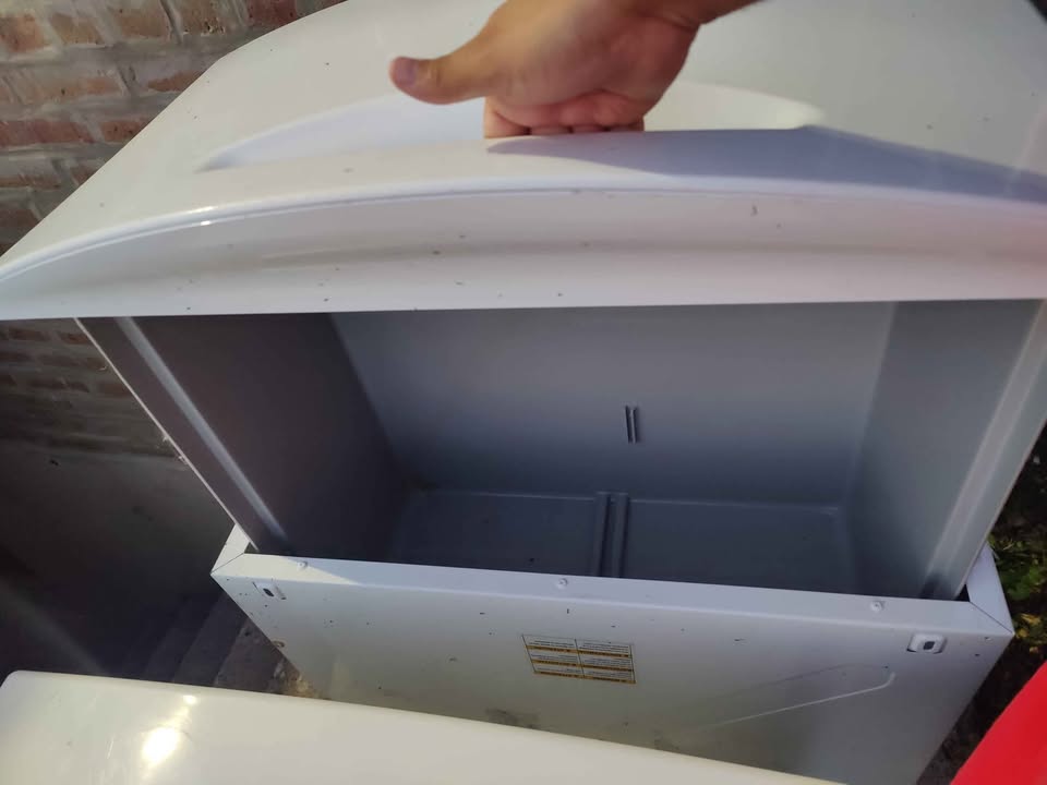 Laundry washer dryer pedestal set - photo 3