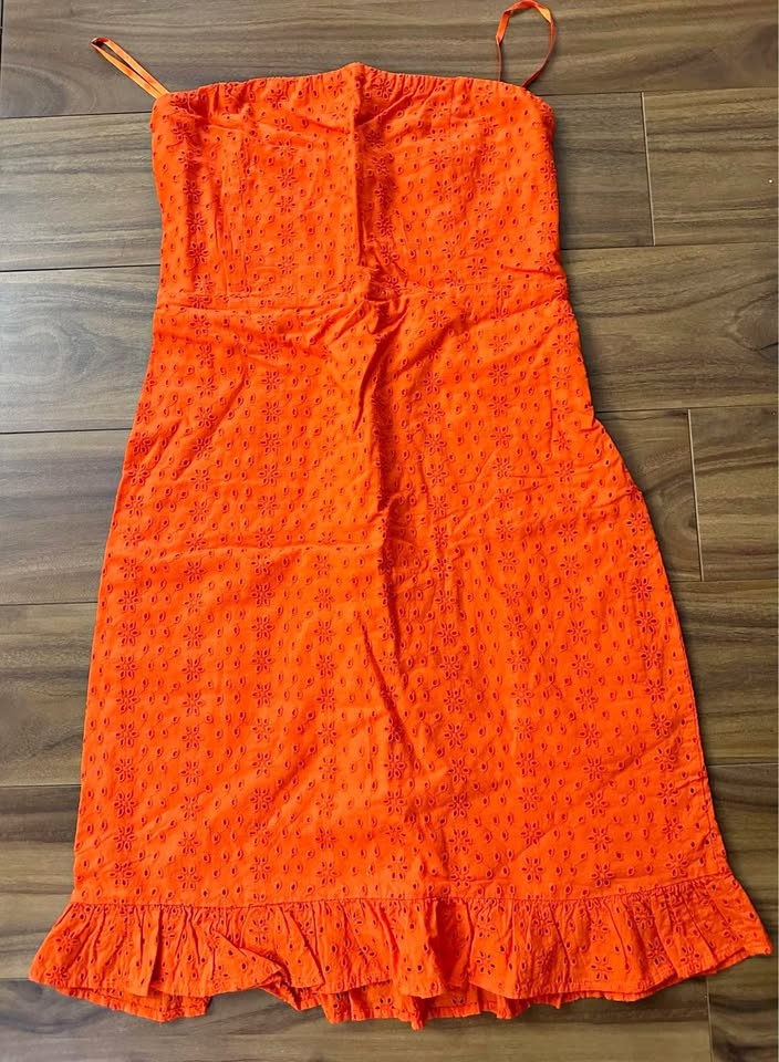 Never Worn Old Navy Dresses Size : 4 Price : $10 each