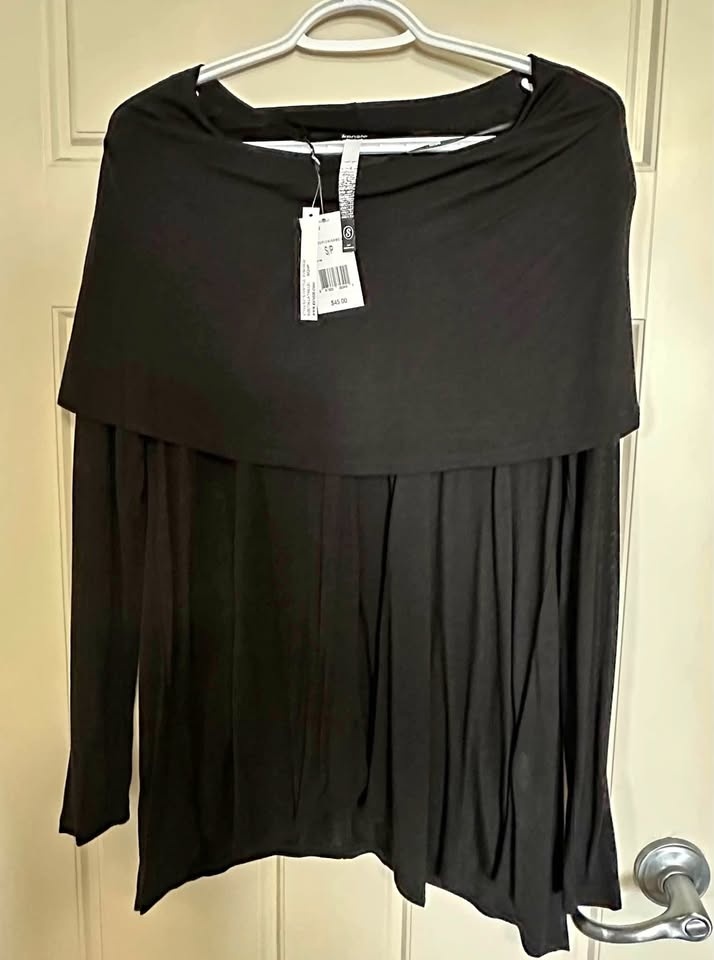 BNWT KENSIE WOMENS TOP Size : Small