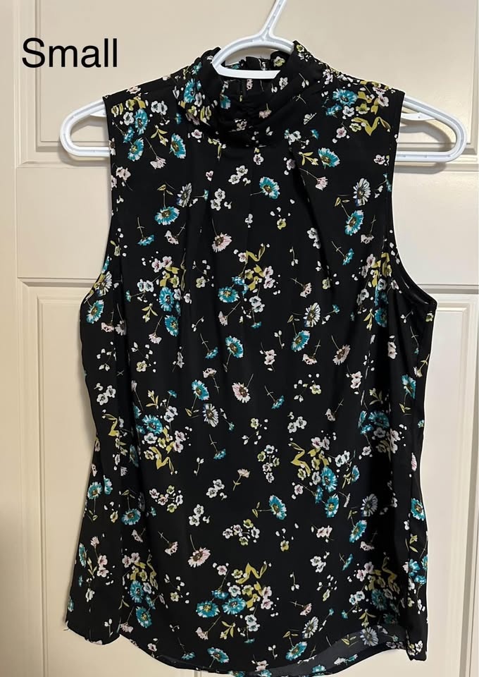 Banana Republic Blouses $5 Each - photo 3