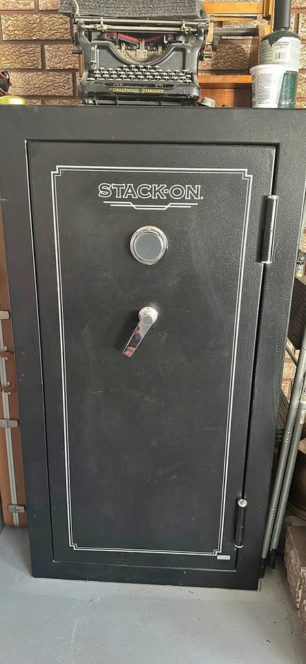 Stack-On steel security cabinet