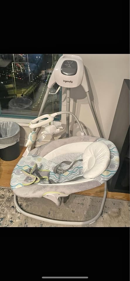 Ingenuity Simple Comfort Cradling Swing