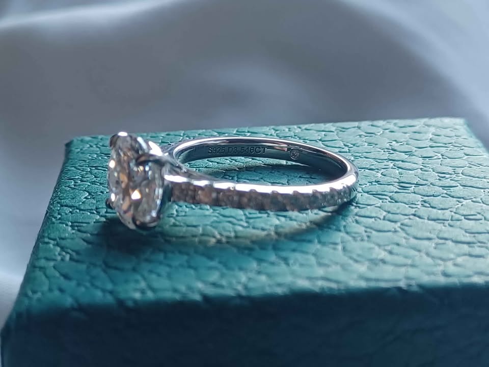 New 3.546 Carats Moissanite .925 Silver Ring - photo 4