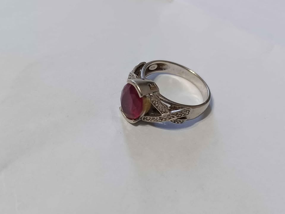 Unique vintage heavy white gold 10 K ring with Ruby stone - photo 2