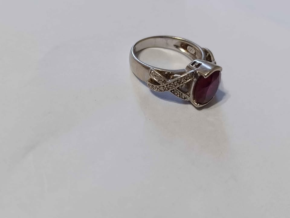Unique vintage heavy white gold 10 K ring with Ruby stone - photo 3