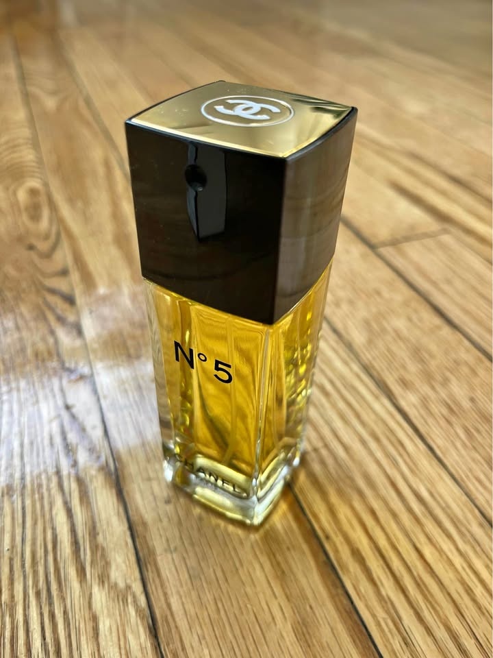 Chanel No 5 Perfume (50mL)