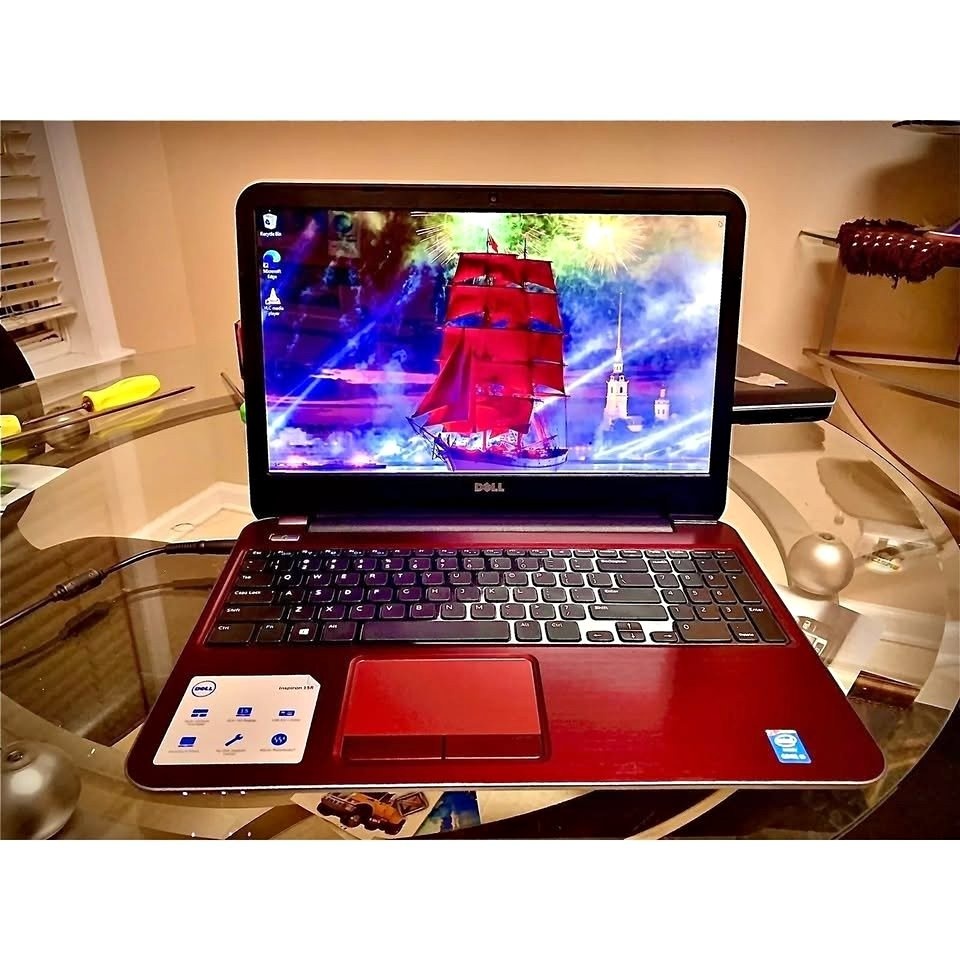 RED DELL Inspiron 15R-5537 Laptop i5 8GB RAM 500GB SSD