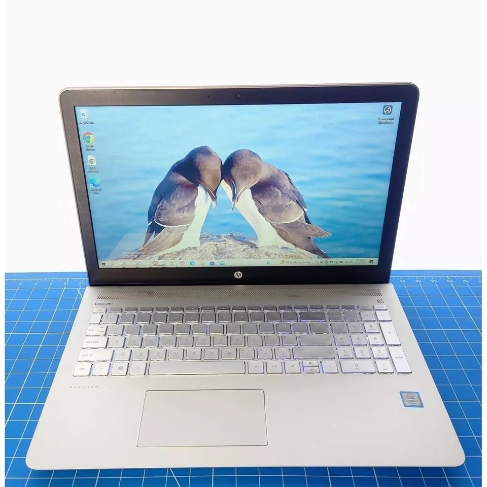 HP Pavilion i7 Laptop - 512GB SSD, 8GB RAM, Windows 11 - photo 2