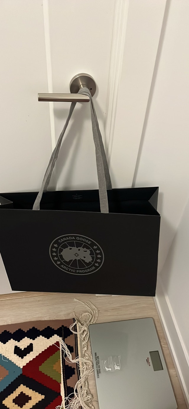 Canada Goose Box - photo 5