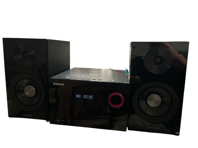 Samsung MM-C330 Stereo System