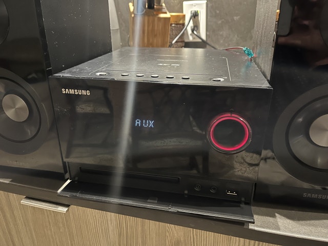 Samsung MM-C330 Stereo System - photo 3