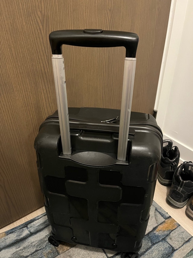 American Tourister Black Hardside Suitcase