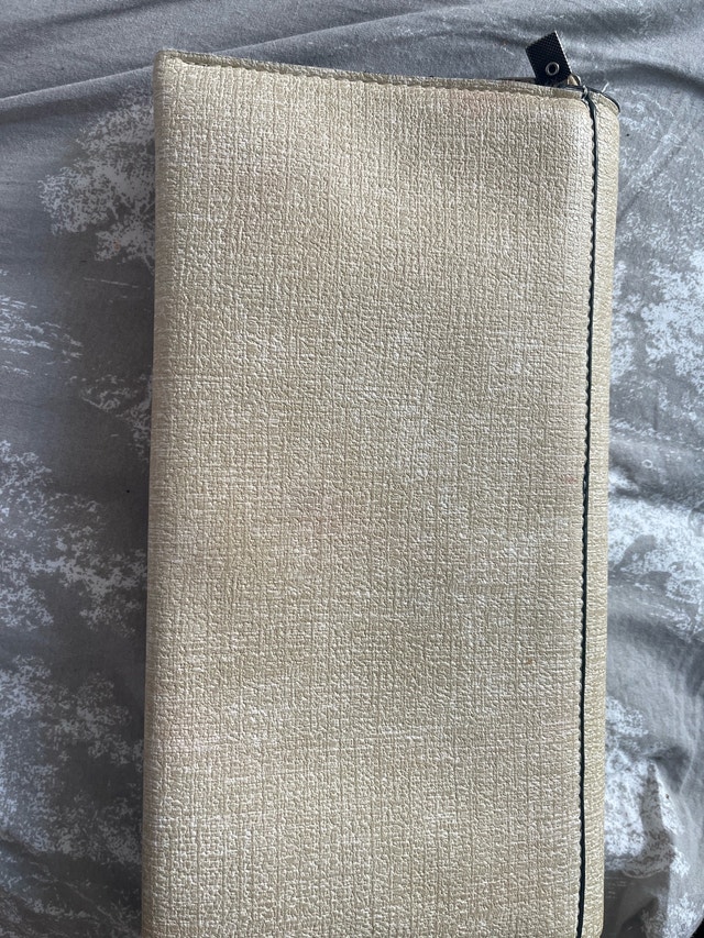 Liz Claiborne Clutch - photo 2