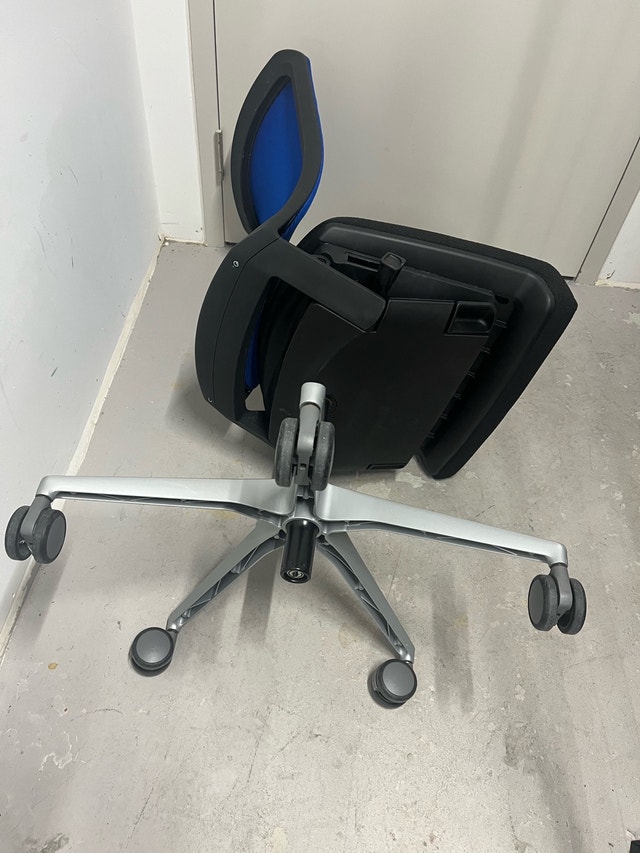 Office Chair - photo 3
