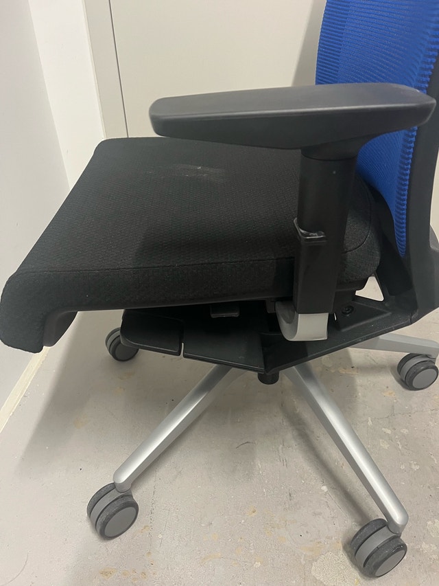 Office Chair - photo 5