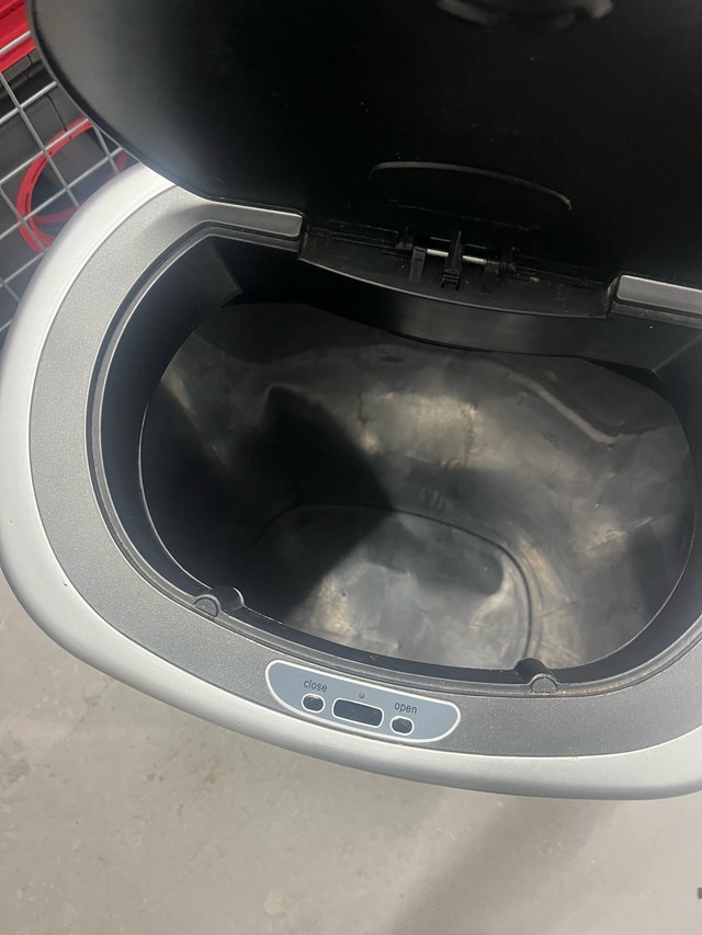 NineStars Motion Sensor Trash Can - photo 4