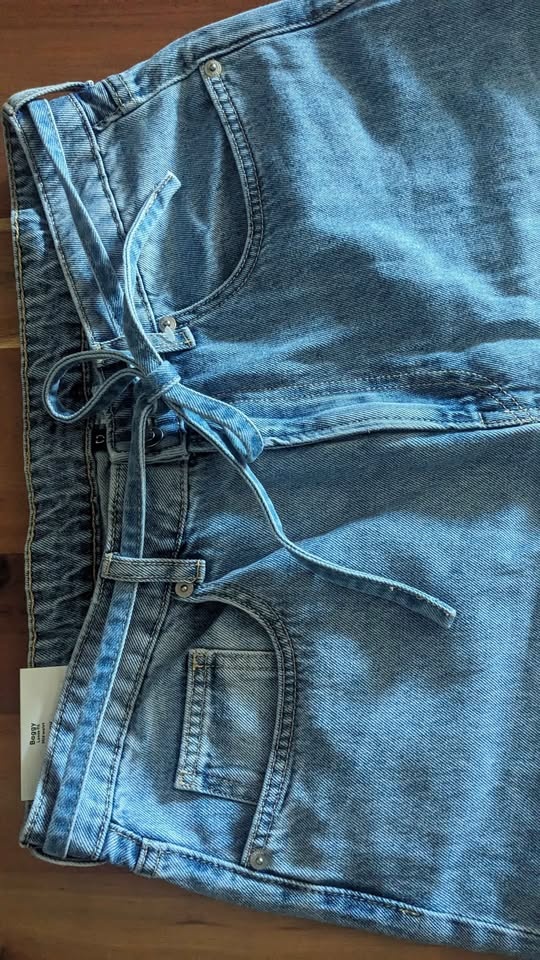 H & M Teddy Coat & Wide Leg Jeans SZ 8 $75 both - photo 3