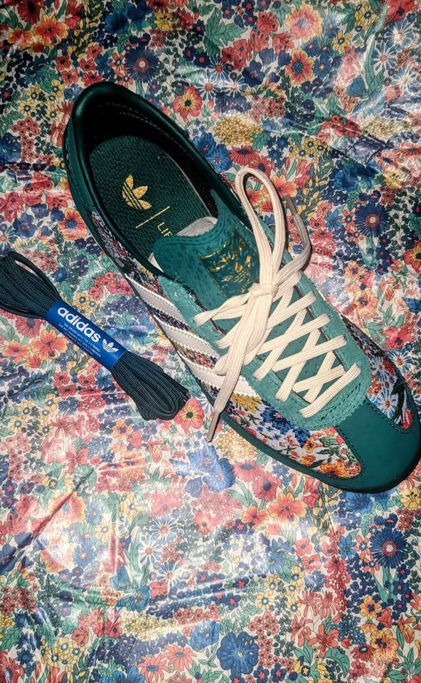 Adidas Liberty of London Women's Sneakers US 71/2 New Collegiate - photo 2