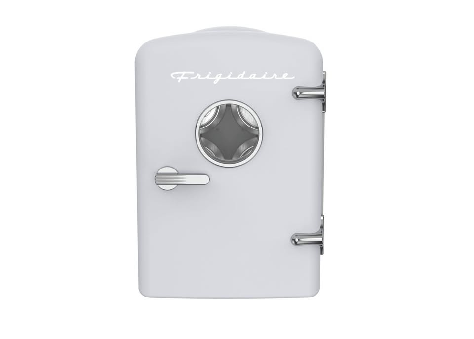 Frigidaire White, Mini Portable Fridge, 4 Litres - photo 3