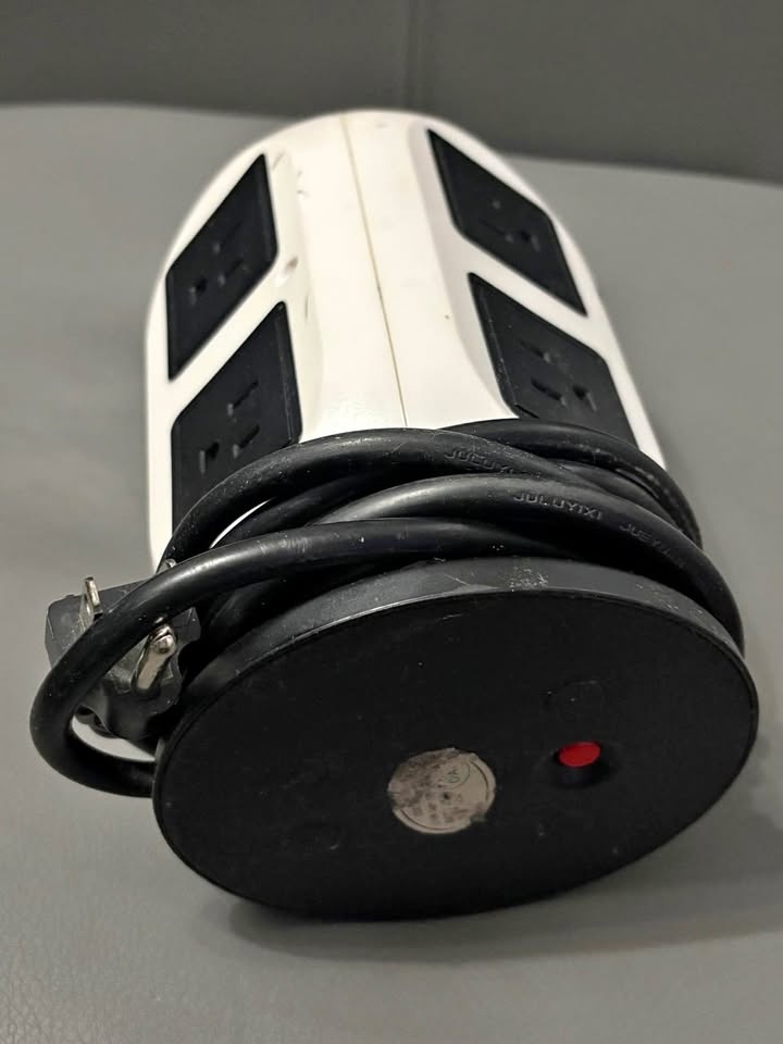 Power extension selling as is.. 6ft.