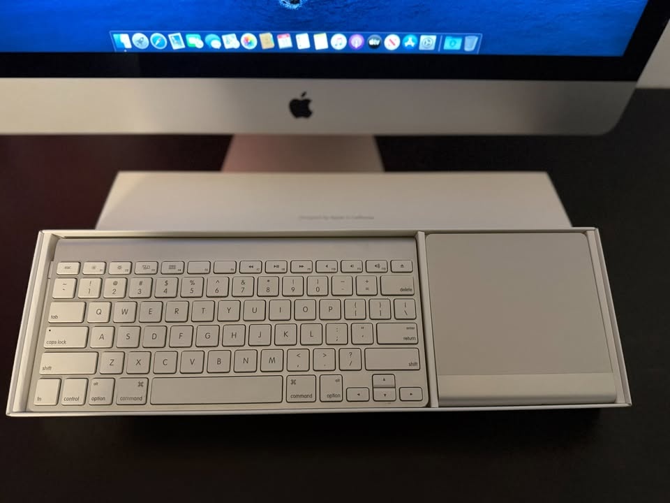 iMac 27-inch 8GB - i5 - WiFi - Original Box + Accessories - photo 5