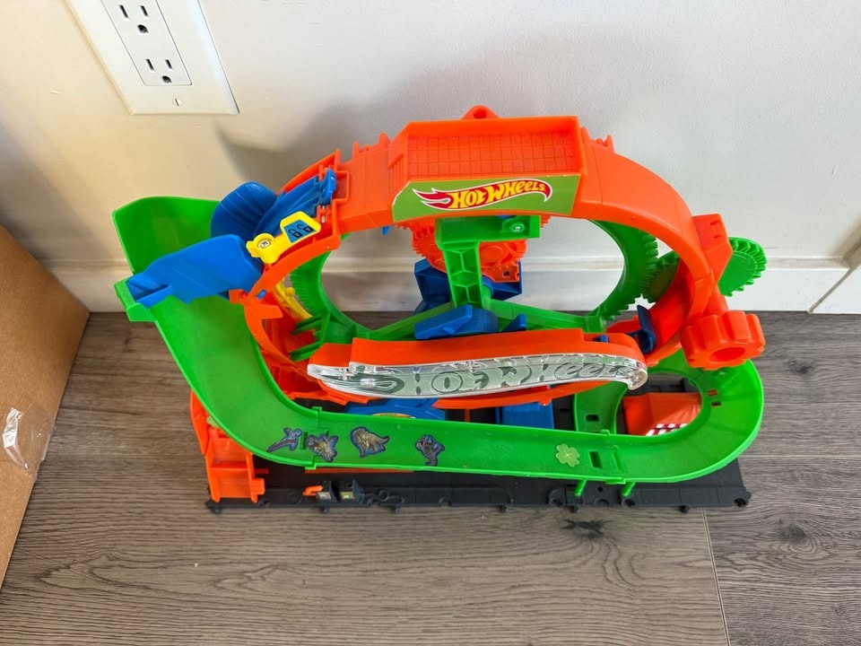 Hot wheel city ferries wheel track play set - photo 2