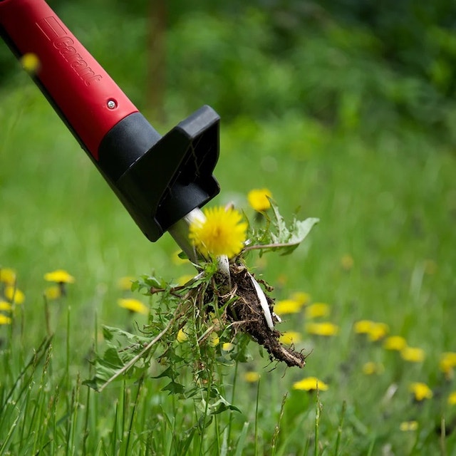 NEW Garant 39.75-in Fibreglass and Steel Weeder - photo 4