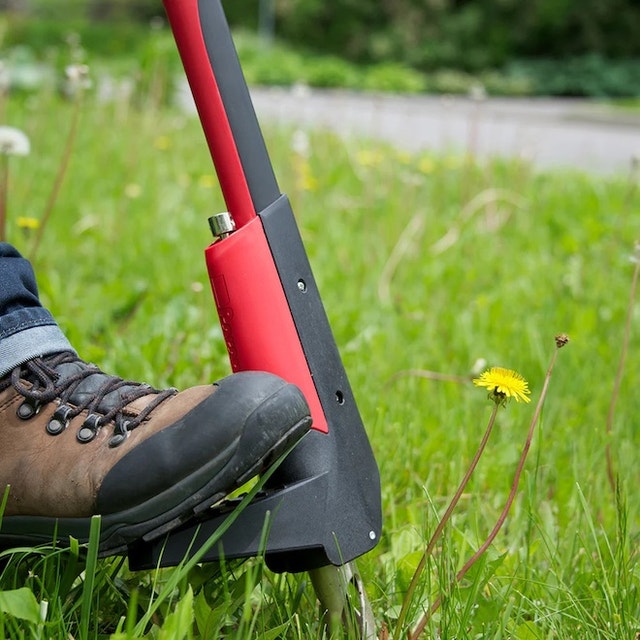 NEW Garant 39.75-in Fibreglass and Steel Weeder - photo 5