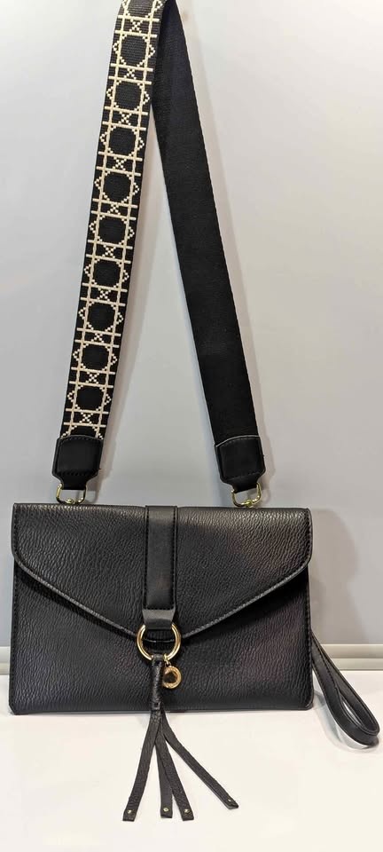 Poppy & Peonies Convertible Crossbody & Clutch – Black