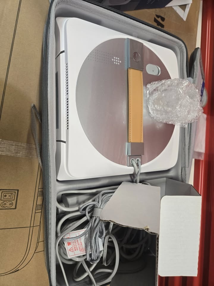 Brand new ECOVACS Winbot W1 Pro Window Cleaning Robot - photo 5