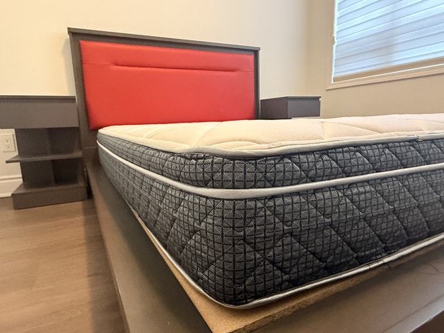 Double/full size mattress - photo 2