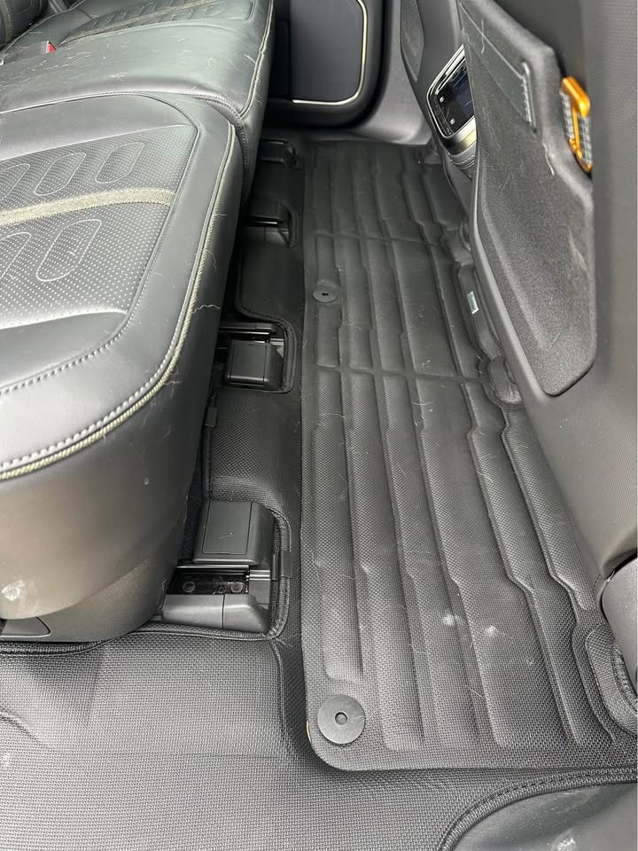 Rivian R1S TuxMat Floor Mats - photo 3
