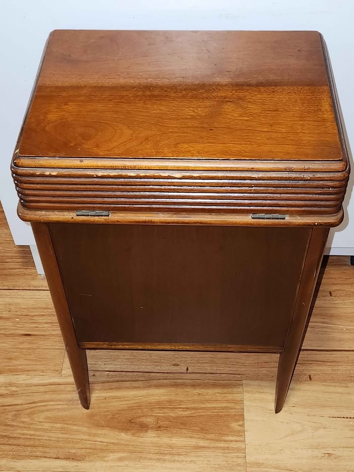 Antique Wooden Sewing Notions Cabinet ( Made In Canada) - photo 5