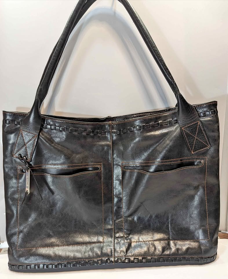 Blaqué Leather Tote - Black