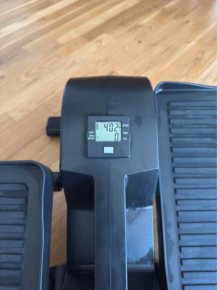 🥕 Cubii Under-Desk Elliptical – Great Condition - photo 3