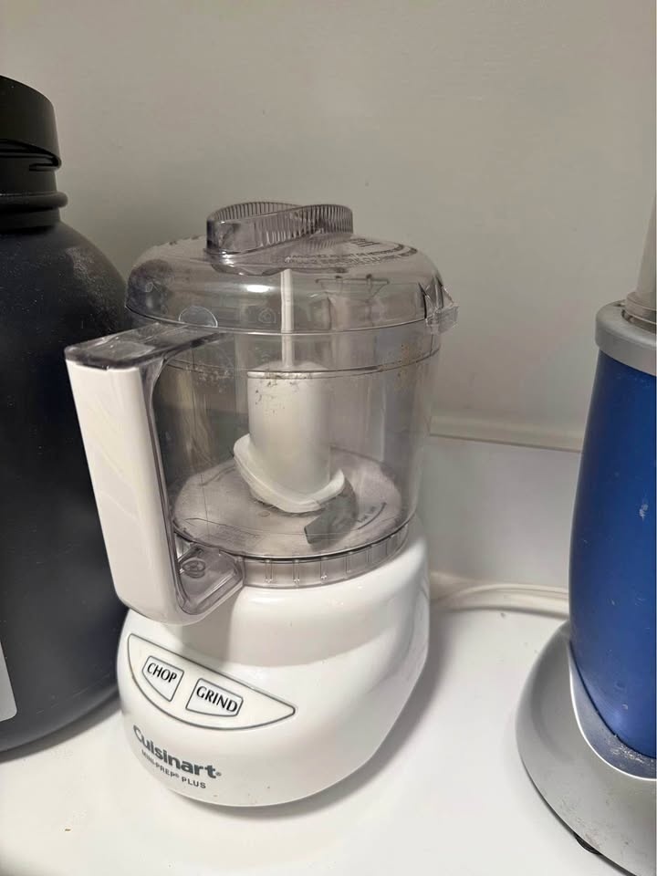 Small Counter Top Chopper/Blender/Food Processor