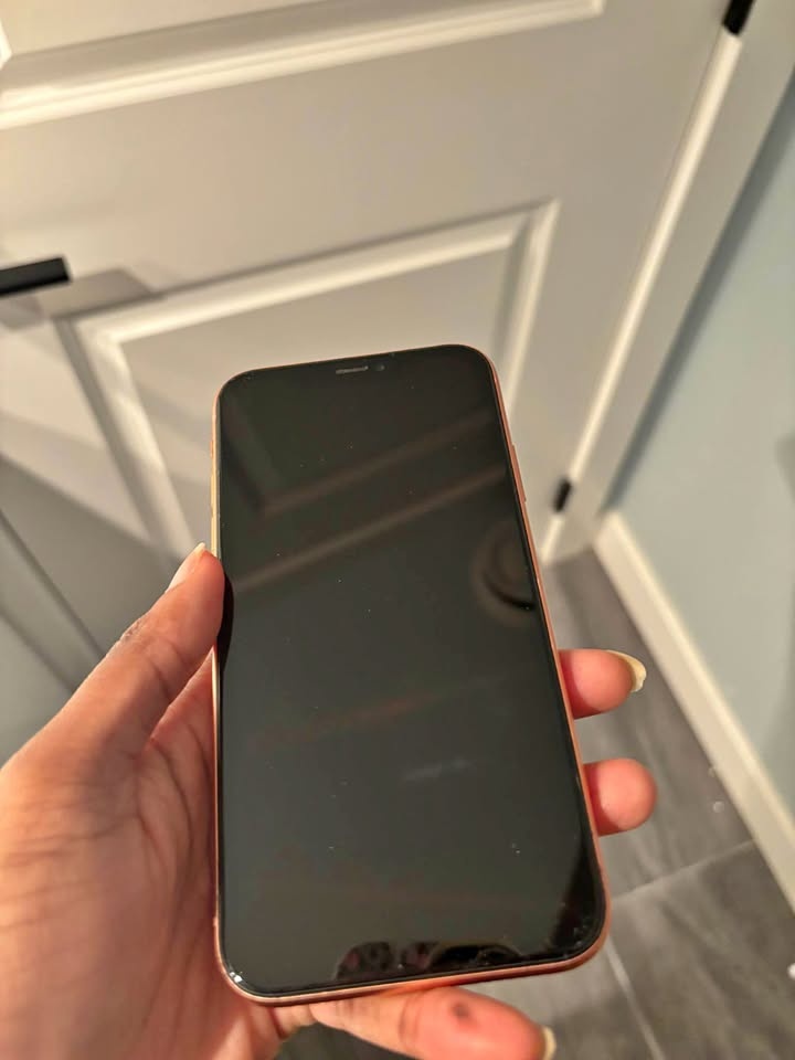 iPhone XR