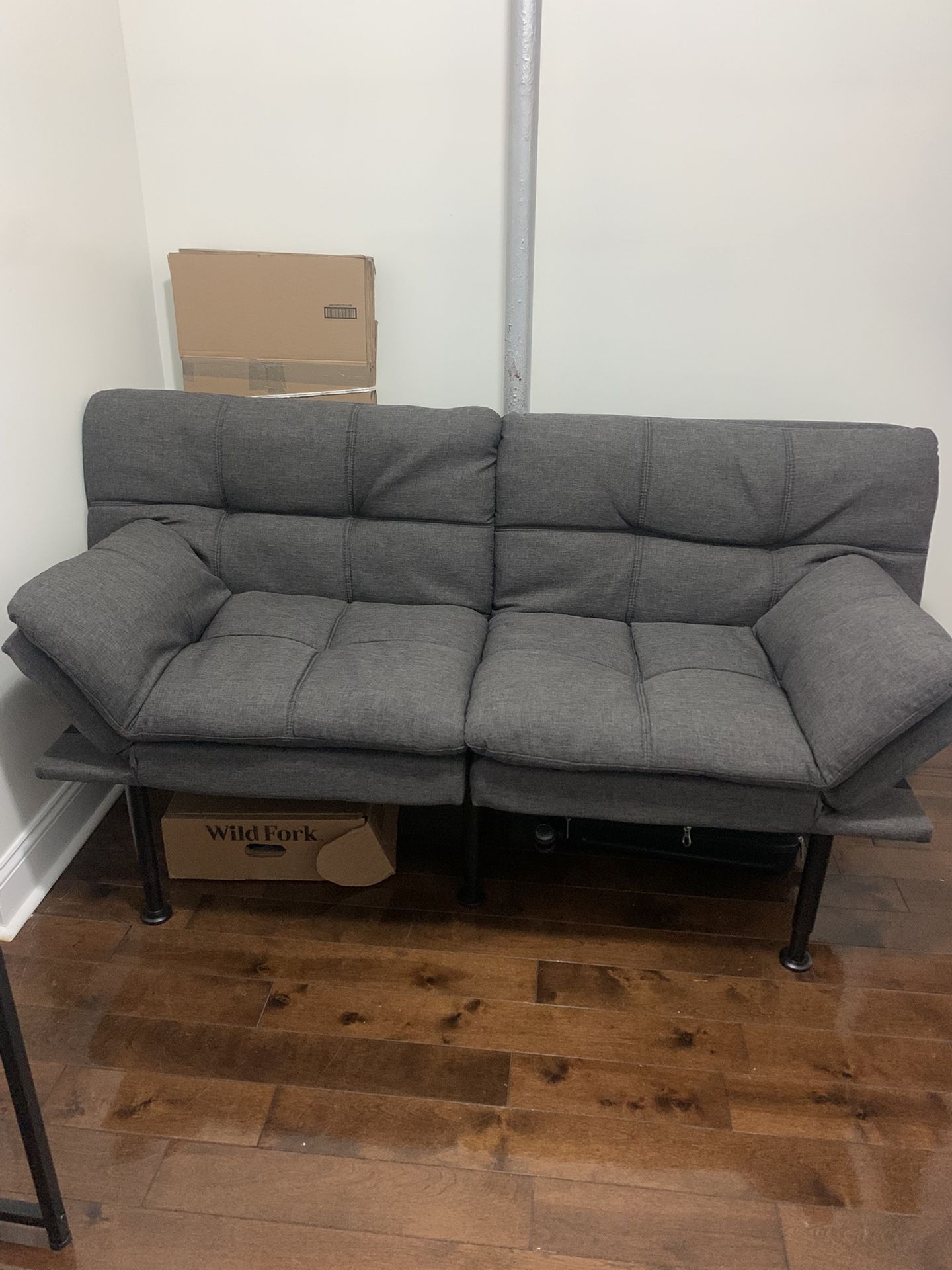 Price drop $50 Moving Must Go: Lashann Futon l