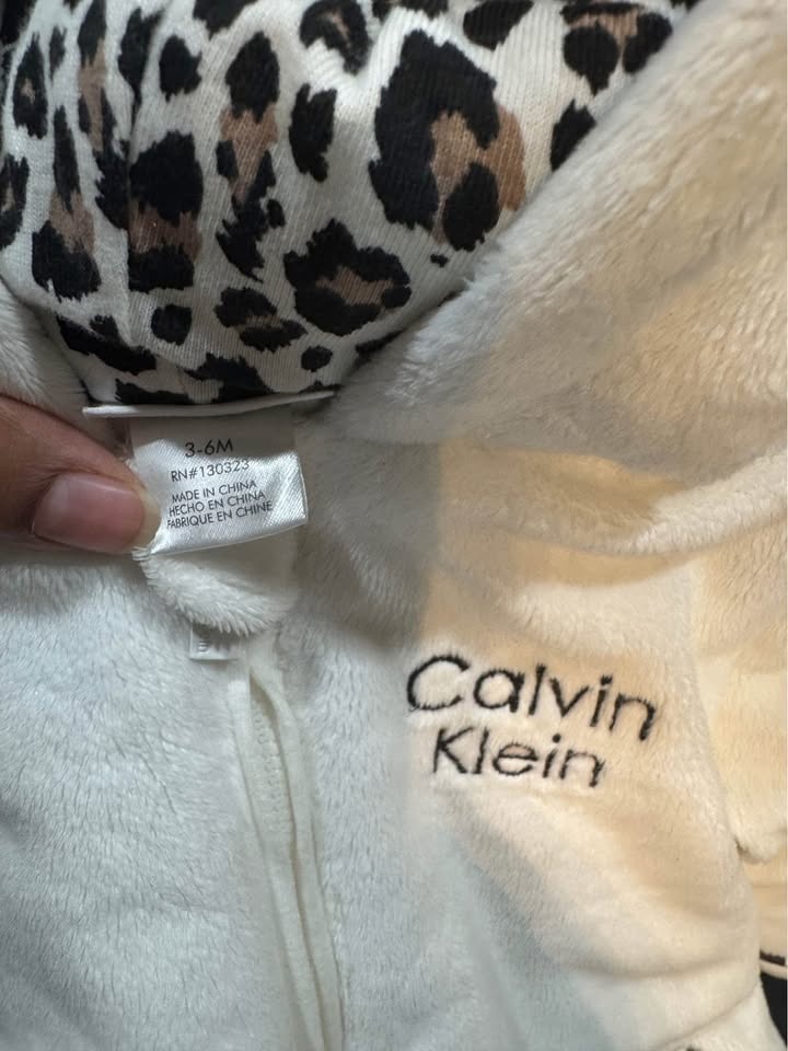 Calvin Klein jumpsuit for baby - photo 2