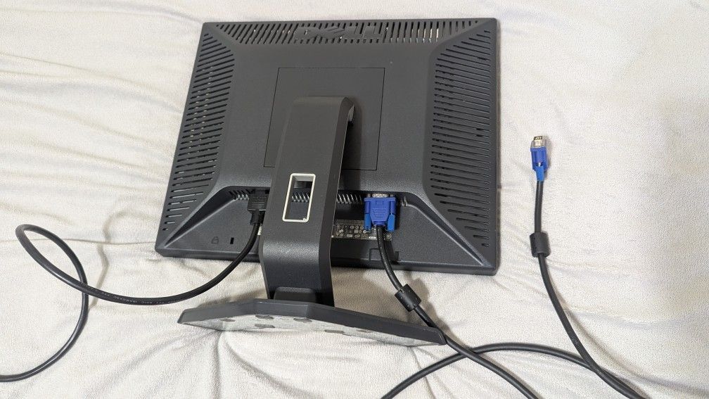 Dell E176FPM - photo 2