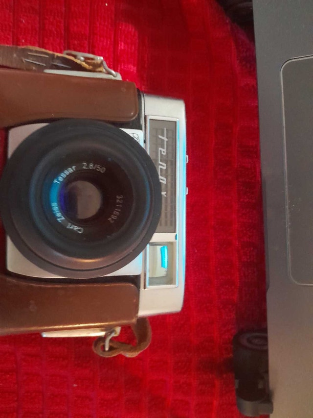 Zeiss Ikon camera