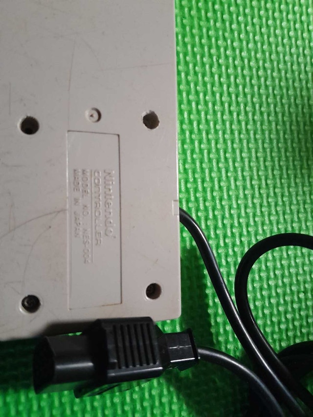 Original Nintendo controller - photo 2