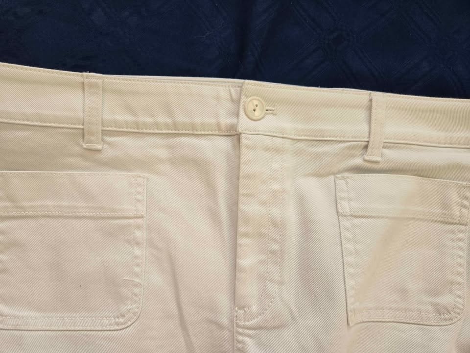 White Denim Wide Leg Jeans, Size 20W - photo 3