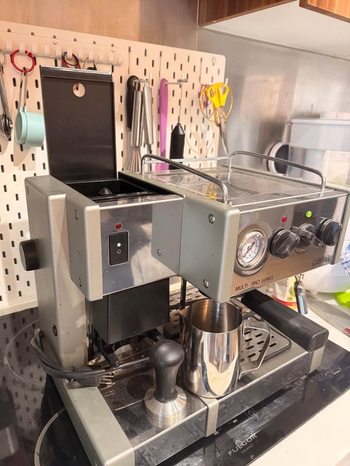 Briel Espresso Machine w/ Grinder - Working - photo 4