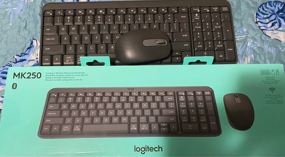 Logitech MK250 Compact Wireless Mouse & Keyboard - NEW - photo 3