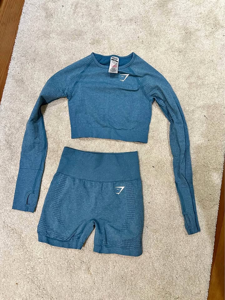 Gym Shark Crop Top & Shorts | X Small